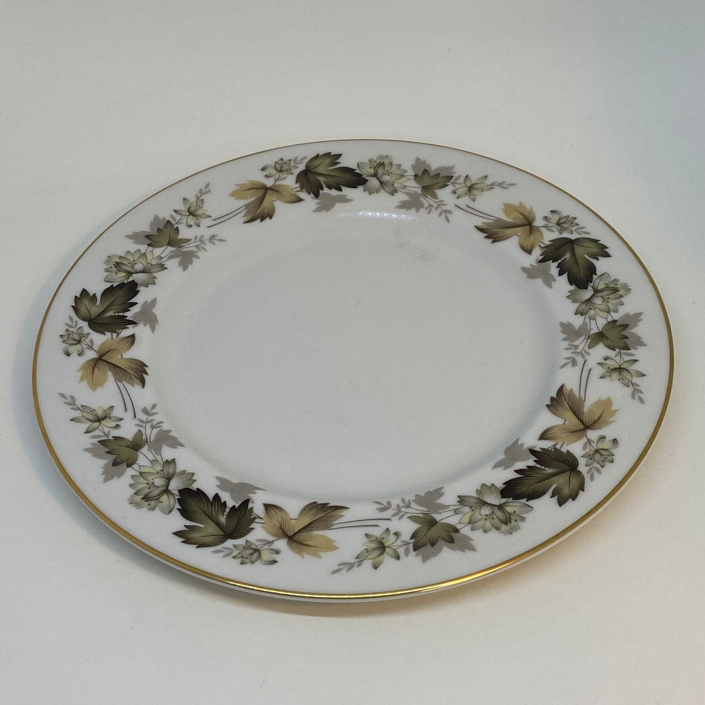 ROYAL DOULTON Larchmont Pattern TEA PLATE 8"